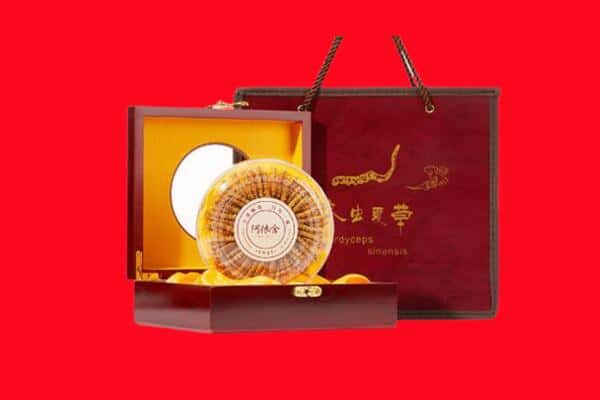 收购资讯:浑南区回收冬虫夏草是按克吗